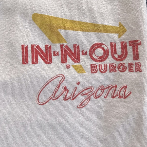 🍔IN N OUT SHIRT🍔 - Picture 2 of 4